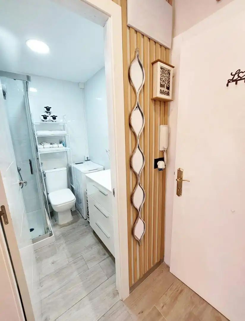 Bathroom of Study for sale in Benalmádena  with Air Conditioner, Private garden and Furnished