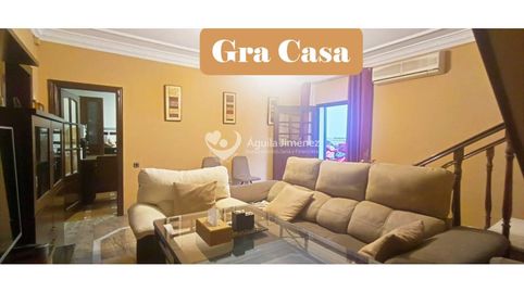 Foto 3 de Casa adosada en venta en Los Molinos, Alcalá de Guadaira