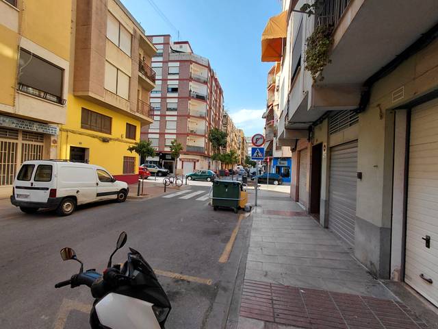 Local comercial en Venta en Plaza Illes Columbretes