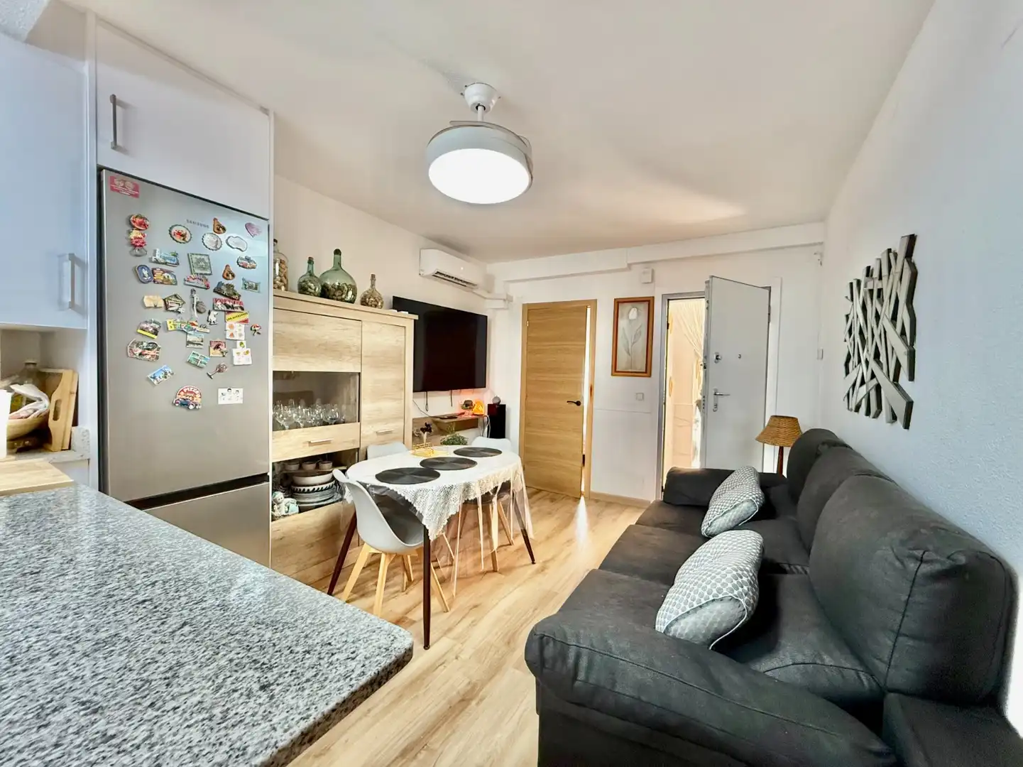 Living room of Houses for sale in Los Alcázares  with Air Conditioner, Private garden and Terrace