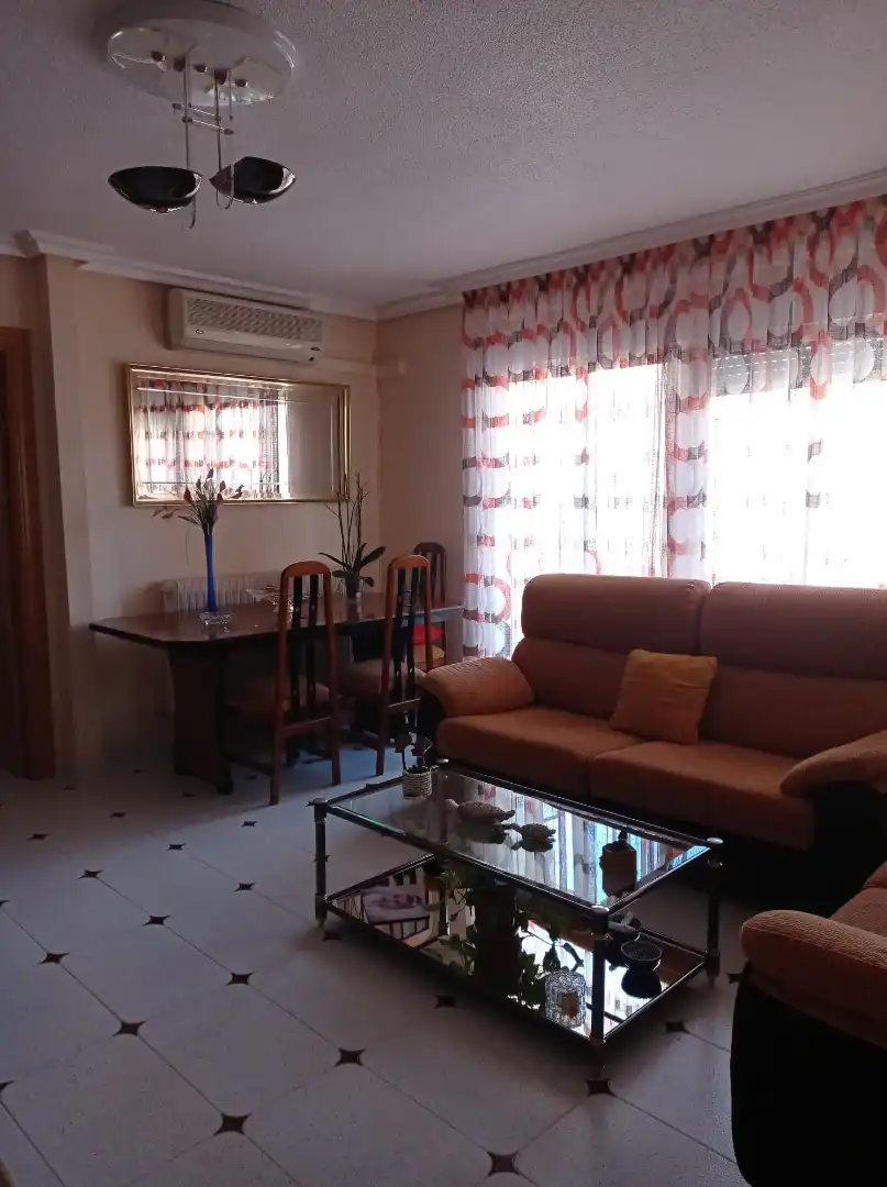 Sala de estar de Piso en venta en Daimiel con Calefacción, Terraza y Balcón