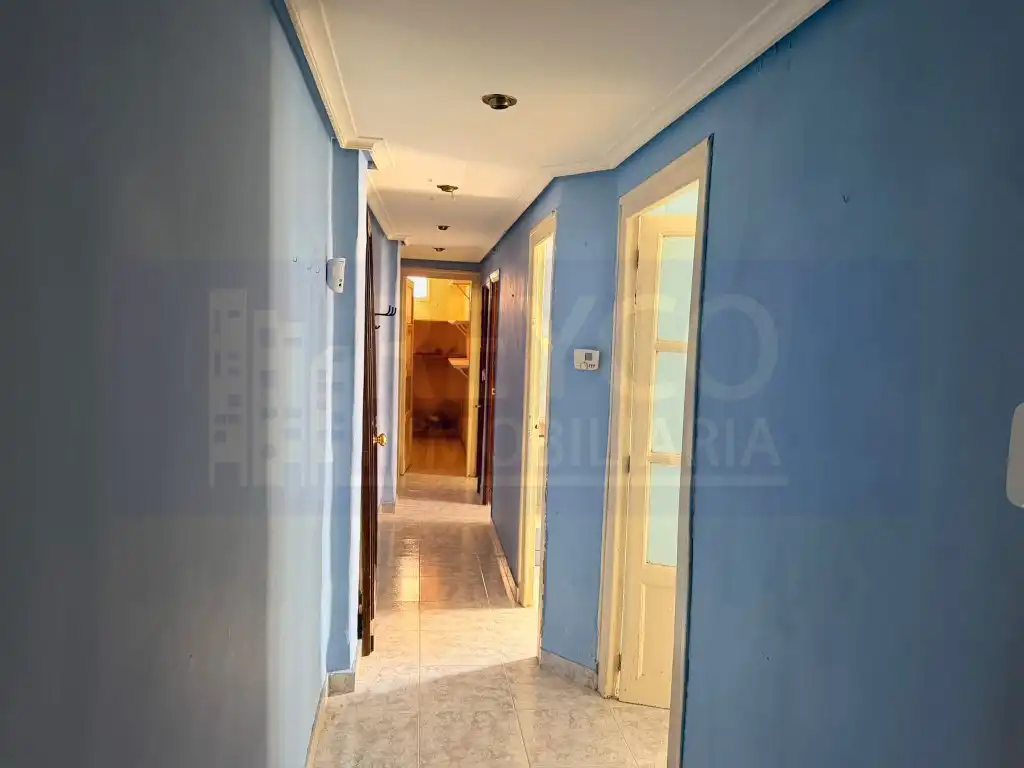 Apartament en venda en  Logroño