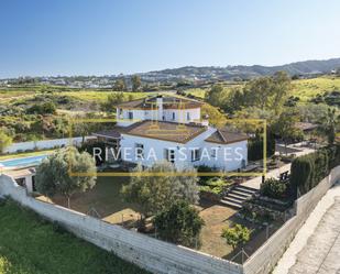 Vista exterior de Casa o xalet en venda en Mijas amb Aire condicionat, Calefacció i Jardí privat