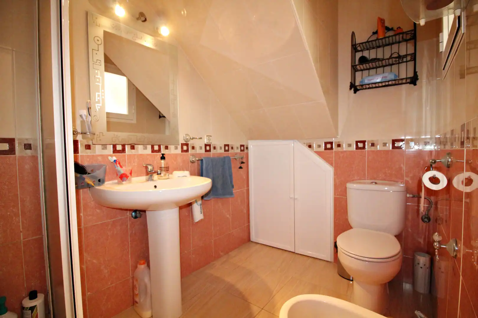 Baño de Piso en venta en Almonte con Aire acondicionado, Terraza y Trastero