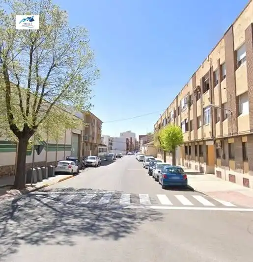 Vista exterior de Pis en venda en Manzanares amb Terrassa