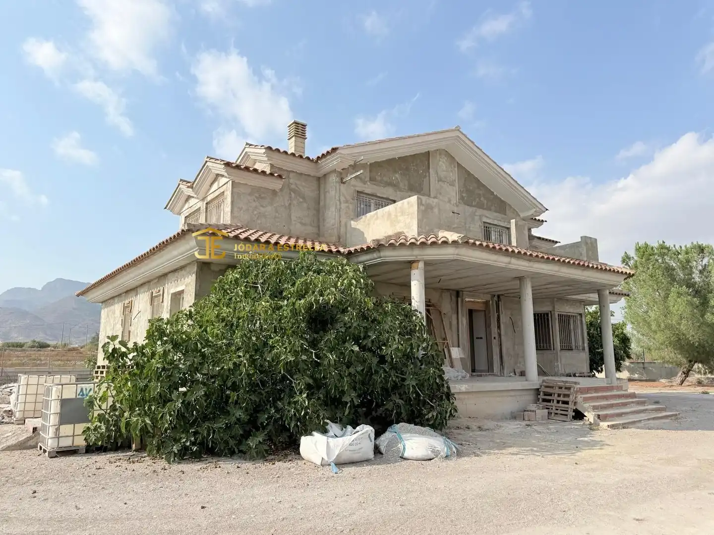 Vista exterior de Casa o xalet en venda en Lorca amb Jardí privat, Terrassa i Traster