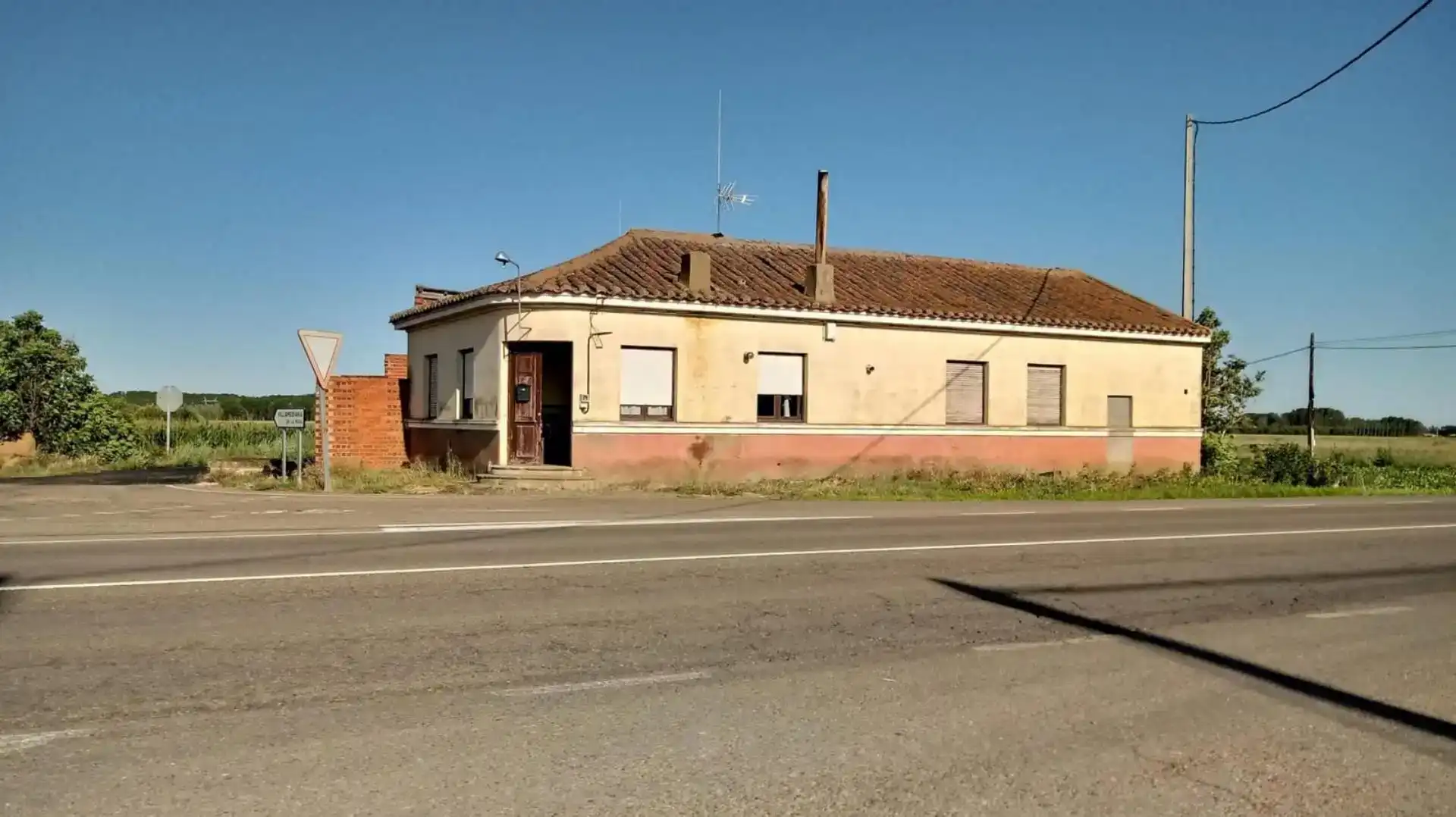 Vista exterior de Casa o xalet en venda en San Cristóbal de la Polantera