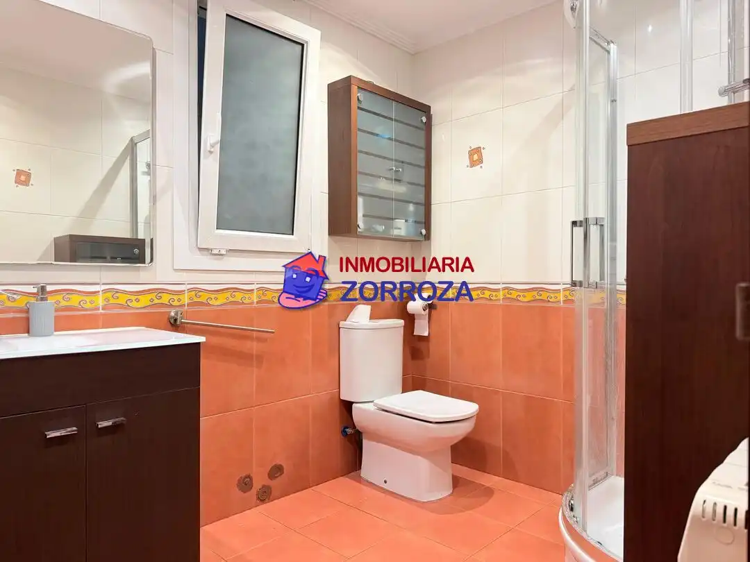 Baño de Piso en venta en Bilbao  con Calefacción y Amueblado