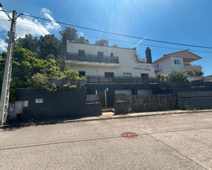 Exterior view of House or chalet for sale in Gelida