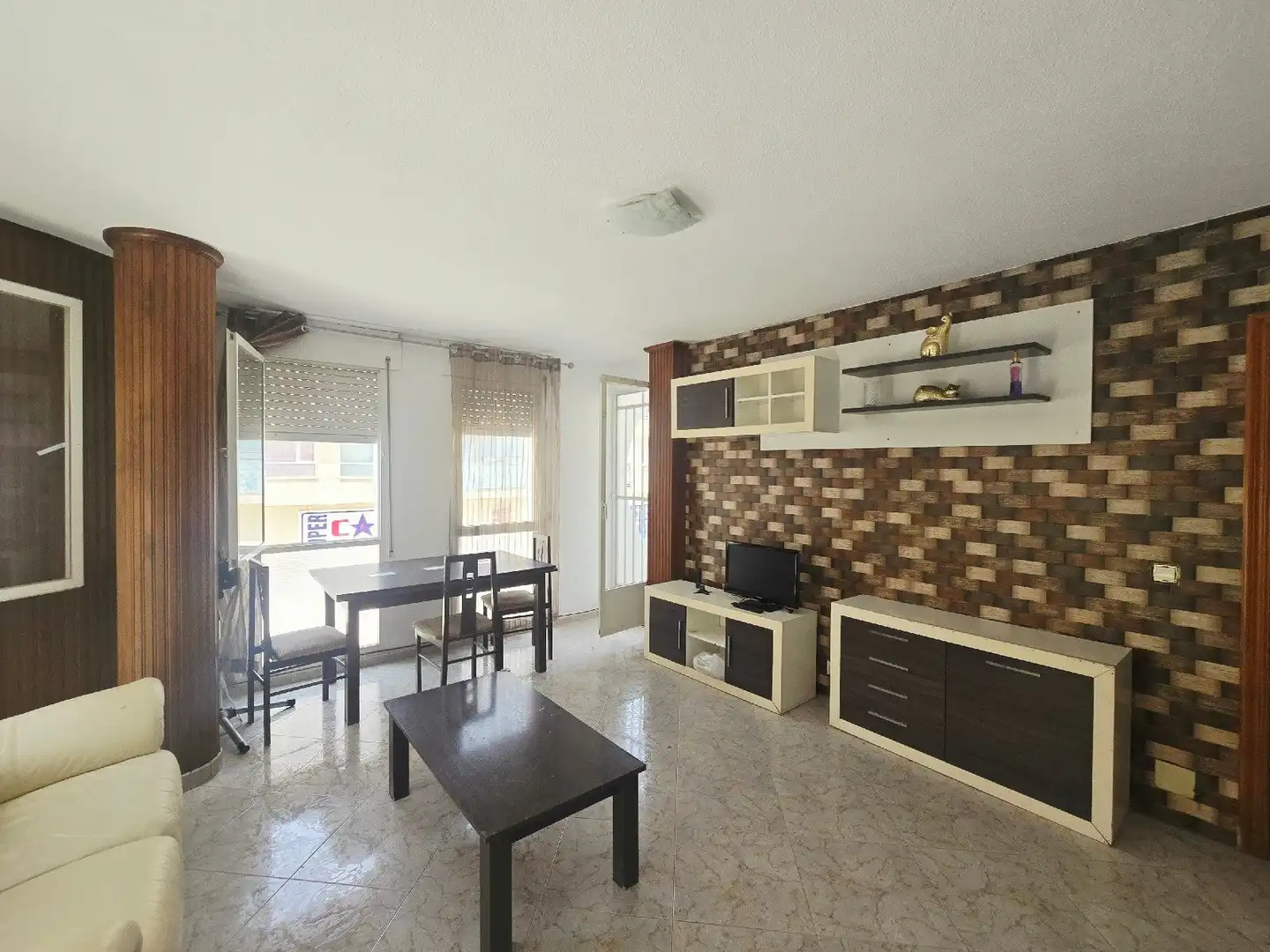 Sala de estar de Piso en venta en Garrucha con Aire acondicionado, Terraza y Piscina