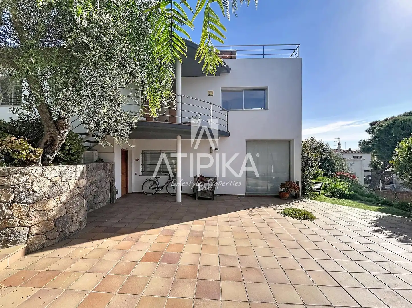 Vista exterior de Casa o xalet en venda en Castelldefels amb Calefacció, Terrassa i Traster