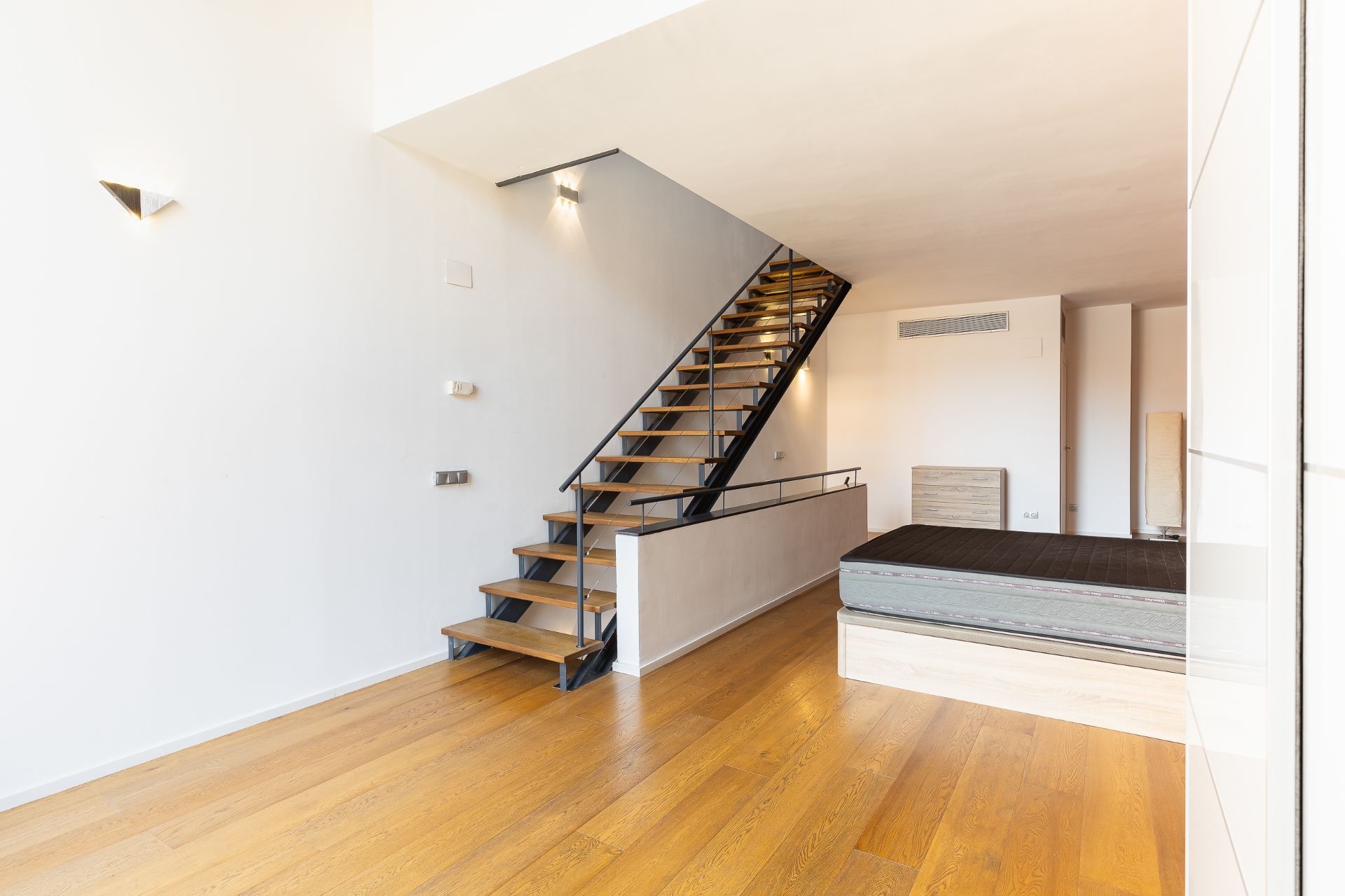Dúplex en venda en  Barcelona Capital amb Aire condicionat i Calefacció