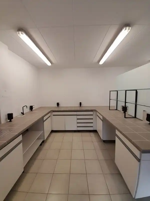 Business premises to rent in BISBE VILANOVA