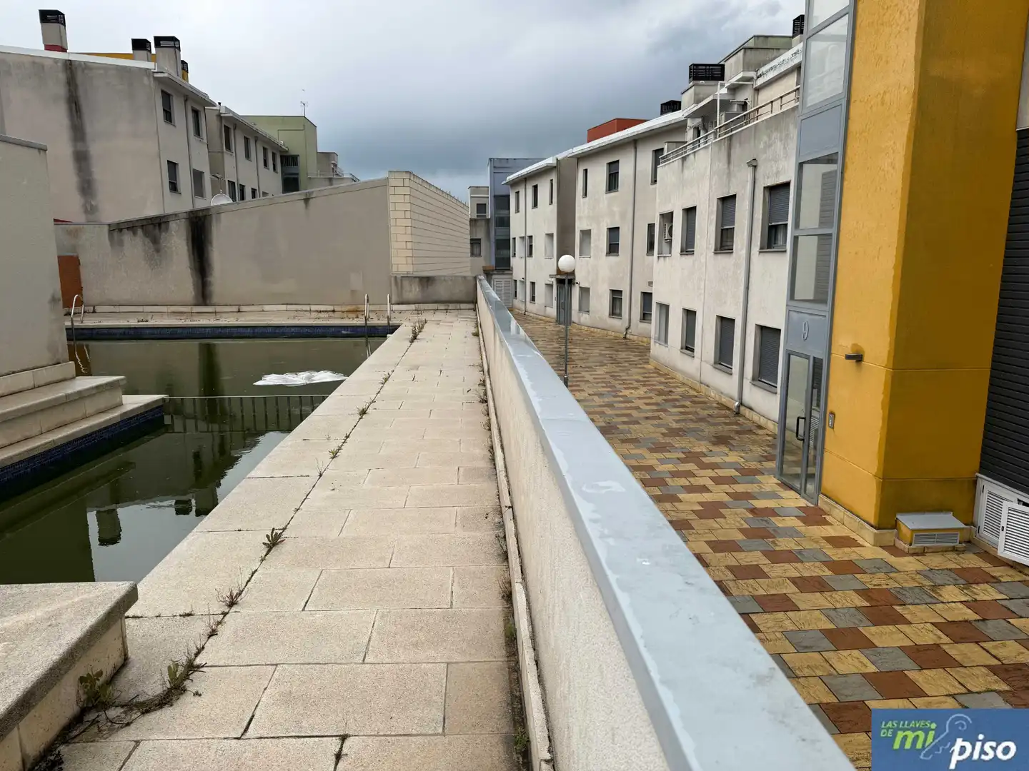 Vista exterior de Pis en venda en Valladolid amb Calefacció, Parquet i Terrassa