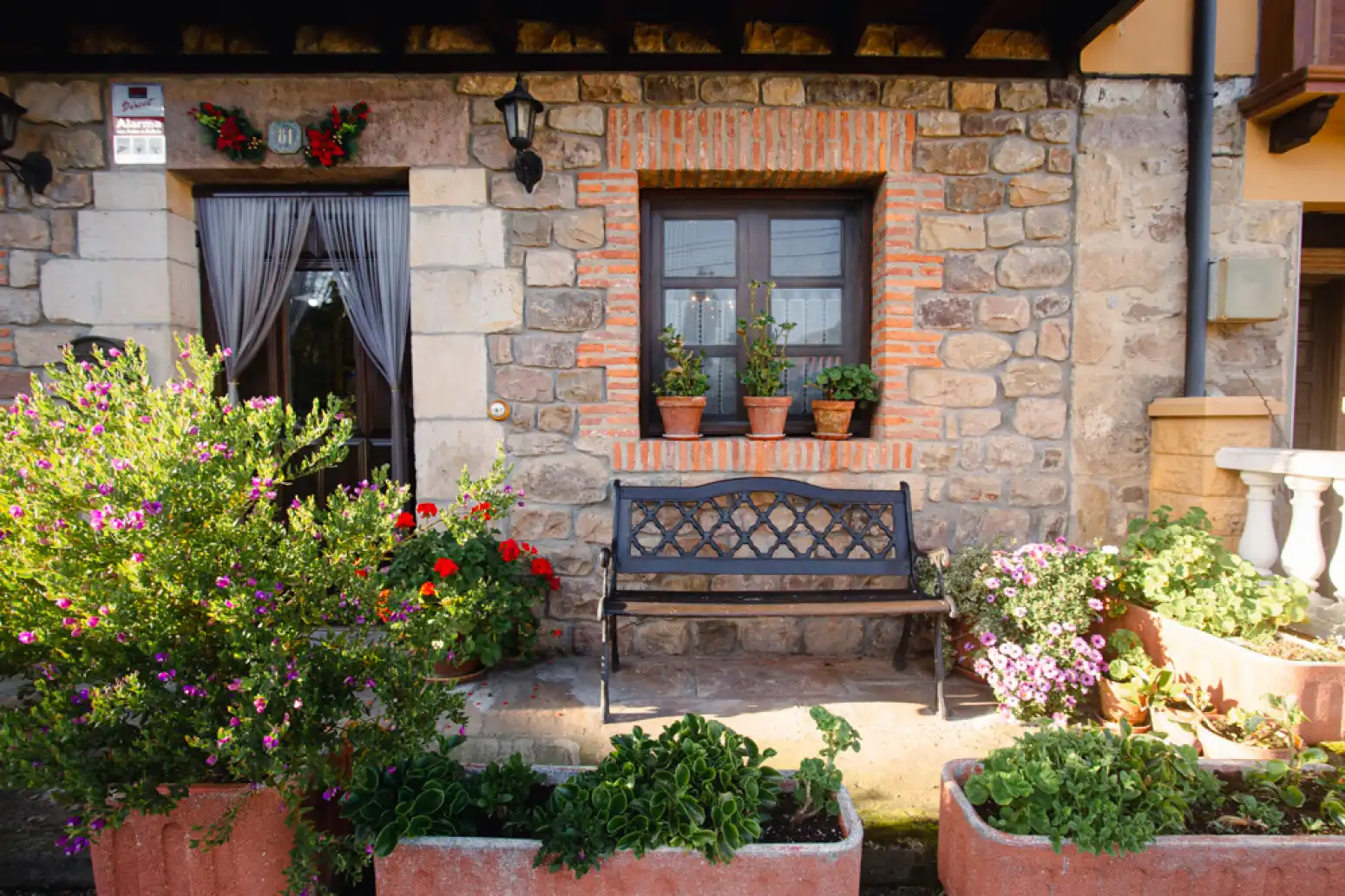 Terrasse von Einfamilien-Reihenhaus zum Verkauf in Ruente mit Heizung, Terrasse und Balkon