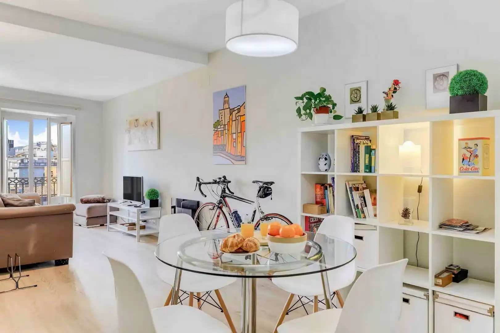 Menjador de Apartament de lloguer en Girona Capital amb Aire condicionat, Calefacció i Jardí privat