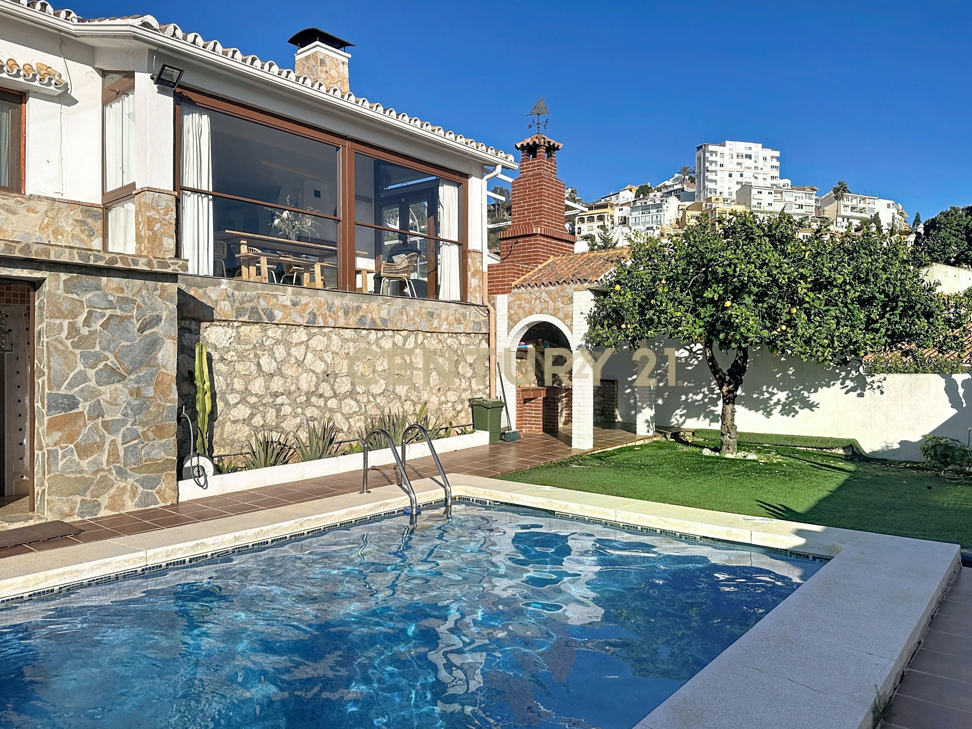 Exterior view of House or chalet for sale in Rincón de la Victoria  with Air Conditioner, Storage room and Swimming Pool