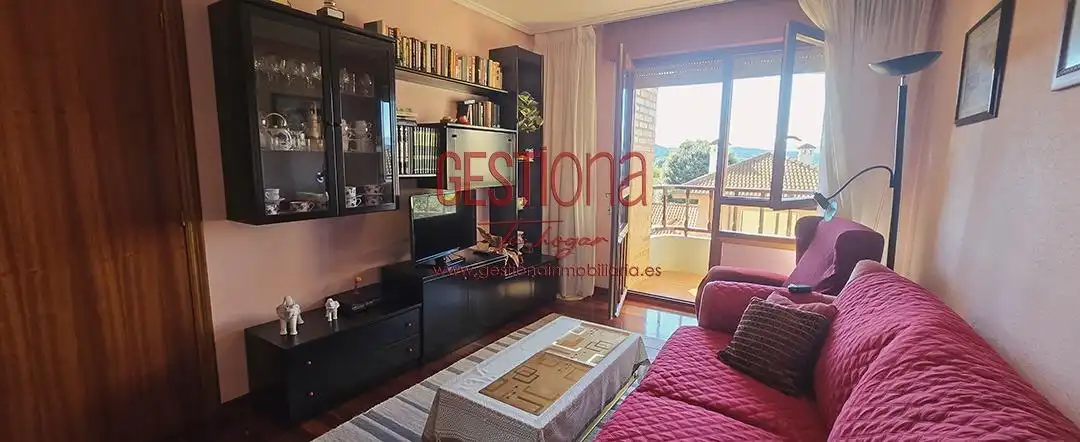 Sala de estar de Apartamento en venta en Noja con Terraza y Balcón