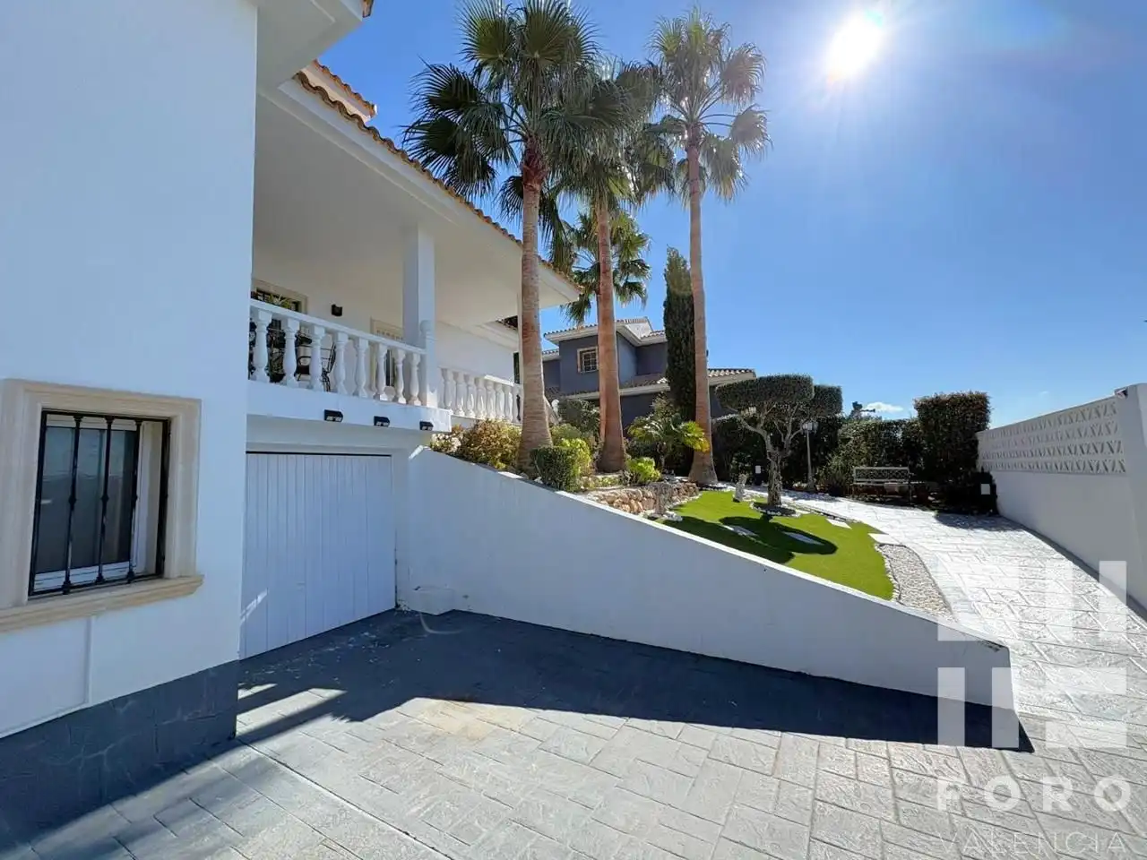Vista exterior de Casa o chalet en venta en L'Eliana con Aire acondicionado, Jardín privado y Terraza