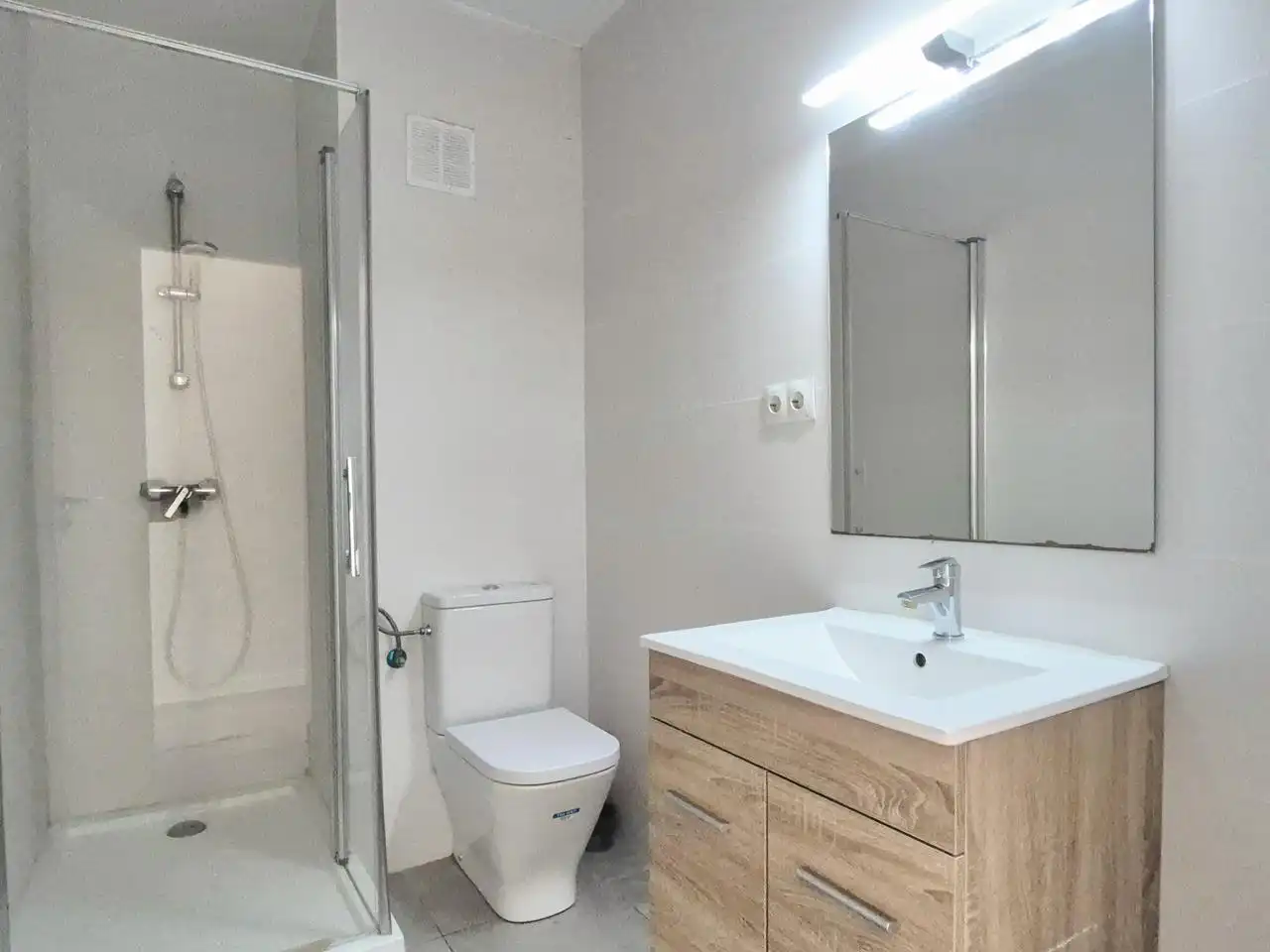Baño de Piso en venta en Terrassa con Parquet y Alarma