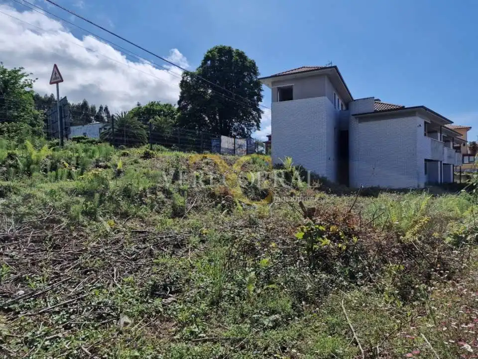 Buildings for sale in Llanes