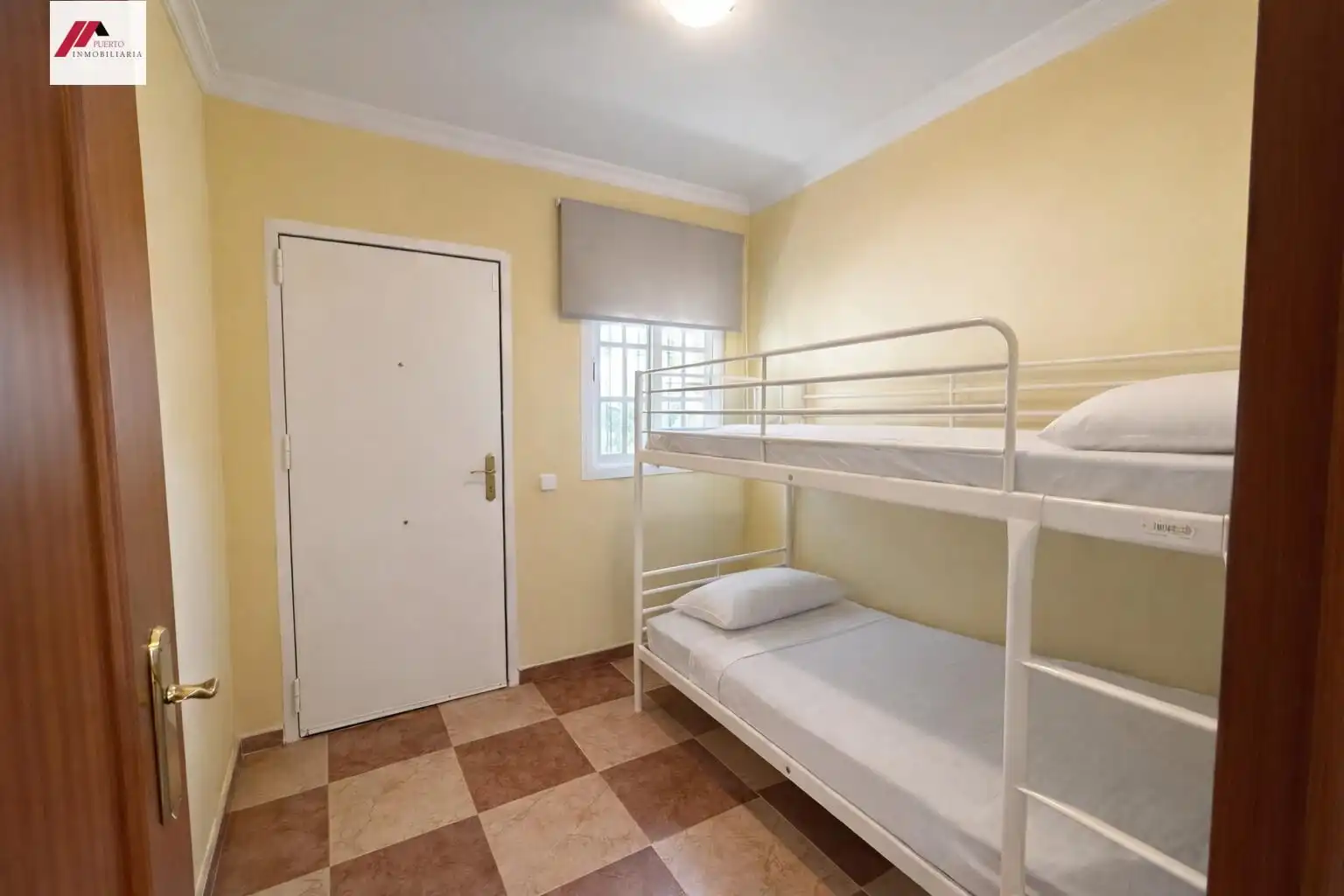 Dormitori de Casa o xalet en venda en El Puerto de Santa María amb Calefacció, Jardí privat i Terrassa