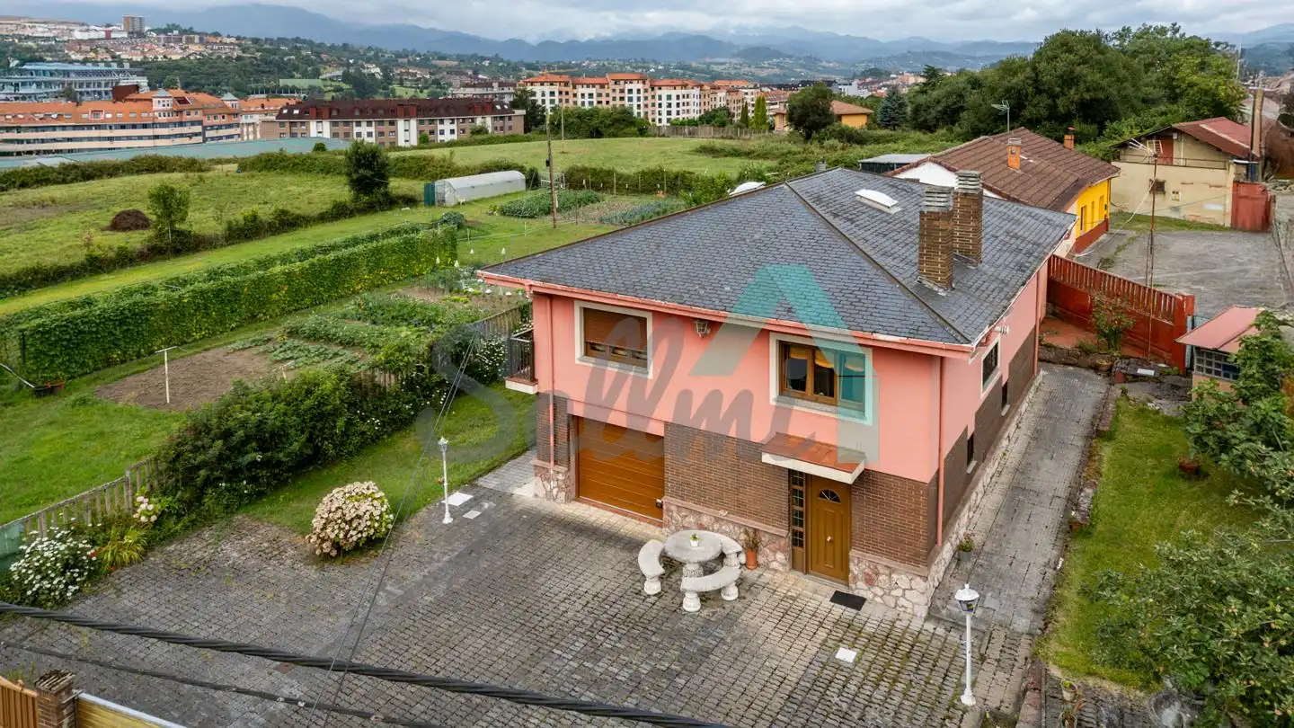 House with garden for sale in Zona Loma del Canto, imagen 17