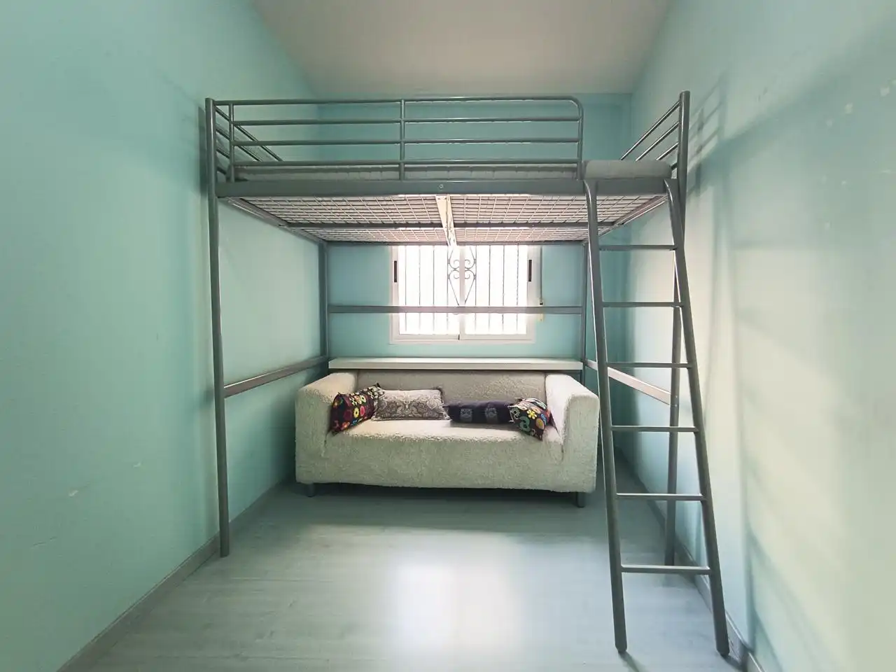 Habitación de Piso en venta en Ibi con Amueblado y Balcón