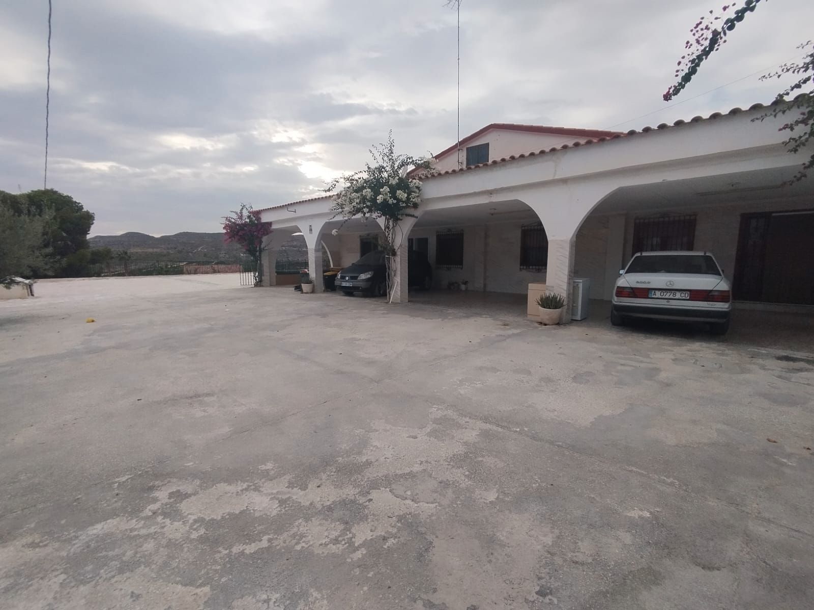 Vista exterior de Casa o xalet de lloguer en Aspe amb Terrassa, Traster i Piscina