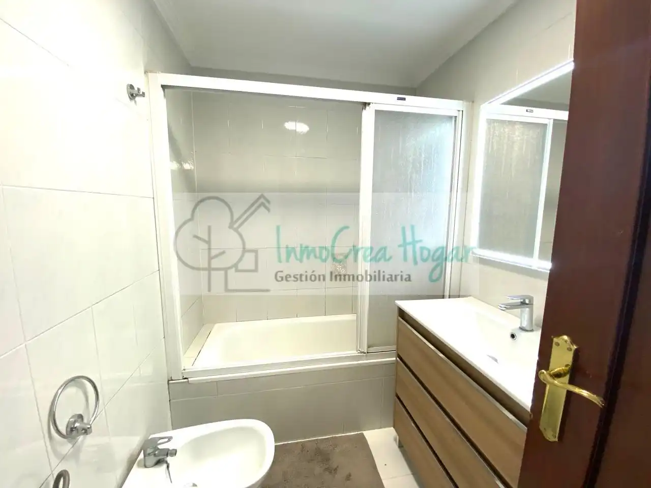 Baño de Piso en venta en Salceda de Caselas con Calefacción y Trastero
