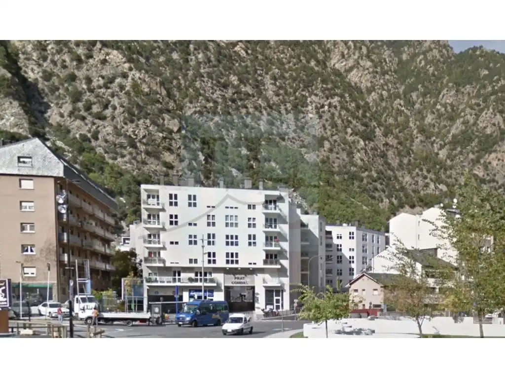 Piso en venta en Camí Ral, Santa Coloma