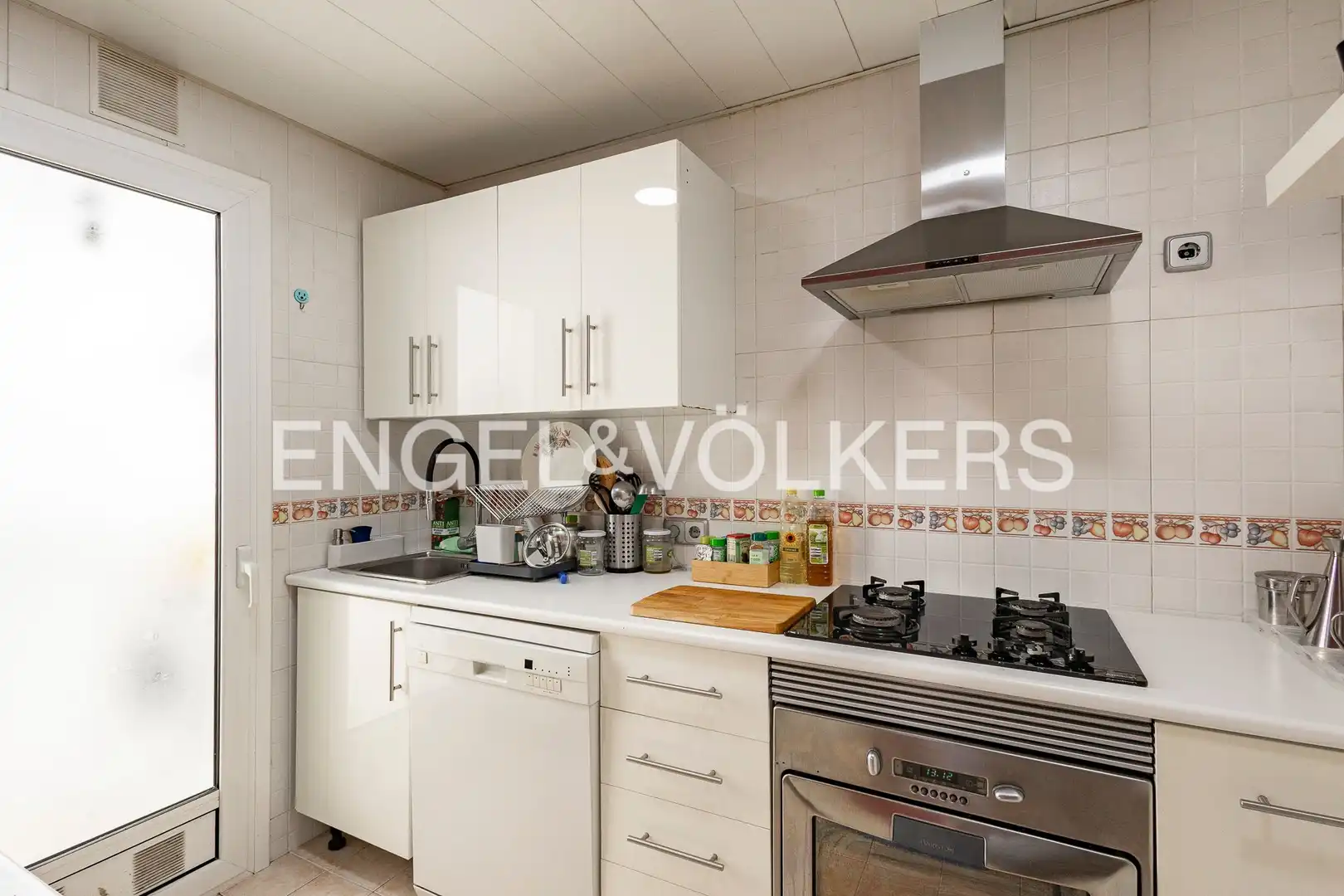 Kitchen of Attic for sale in L'Hospitalet de Llobregat  with Air Conditioner, Heating and Parquet flooring