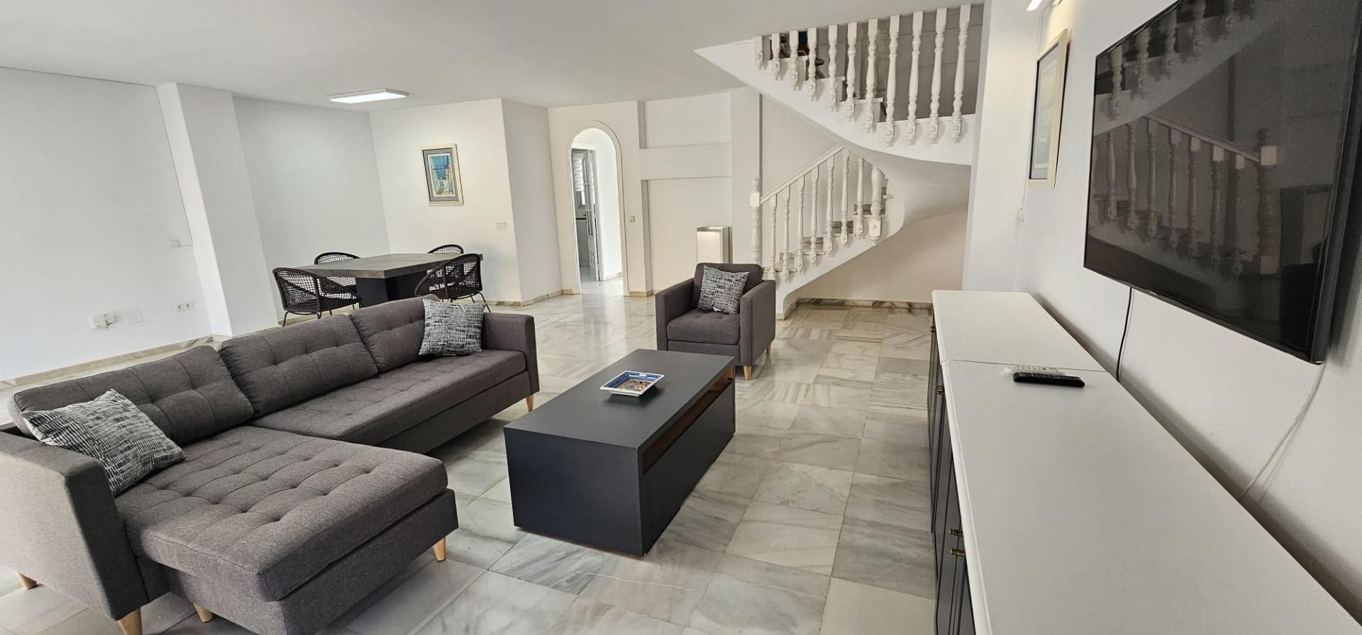 Sala d'estar de Àtic en venda en Torremolinos amb Aire condicionat, Calefacció i Terrassa