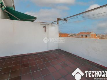 Flat with balcony for sale in Nou Barris