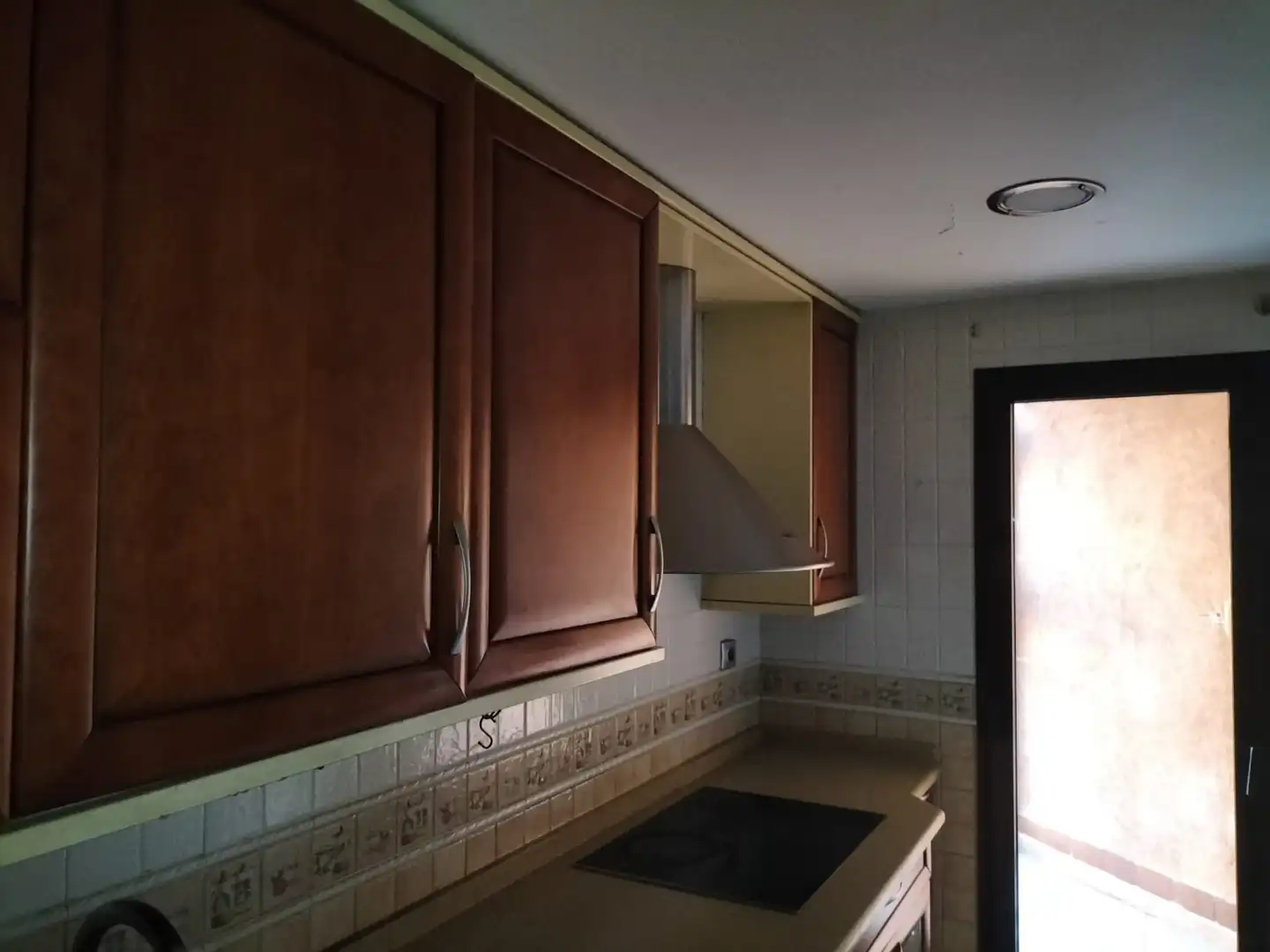 Cocina de Piso en venta en Madrid con Jardín privado, Trastero y Alarma