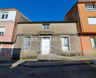 Exterior view of Single-family semi-detached for sale in Boiro  with Private garden