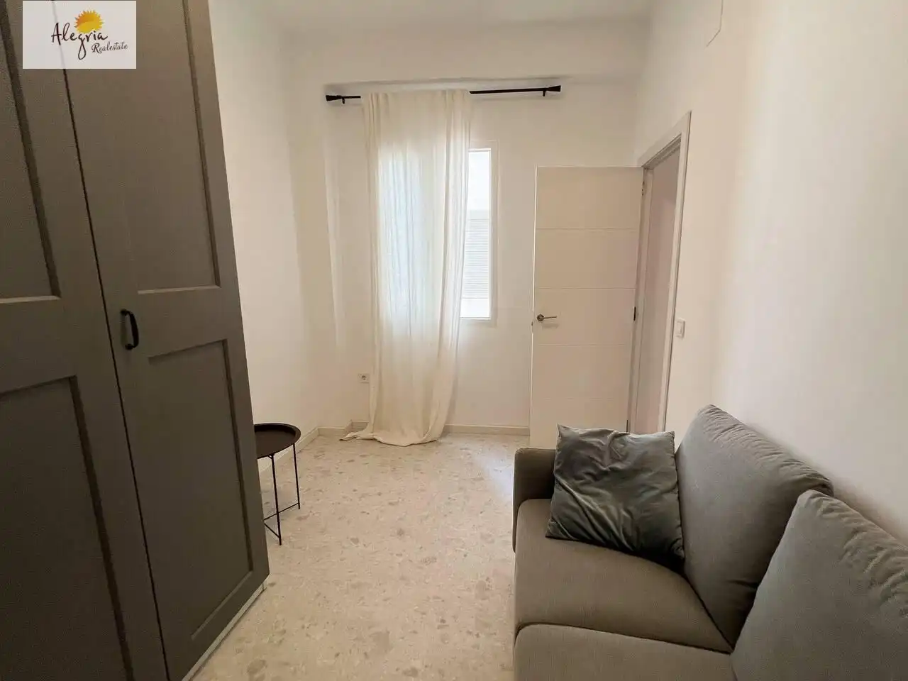Habitación de Apartamento en venta en Campanar
