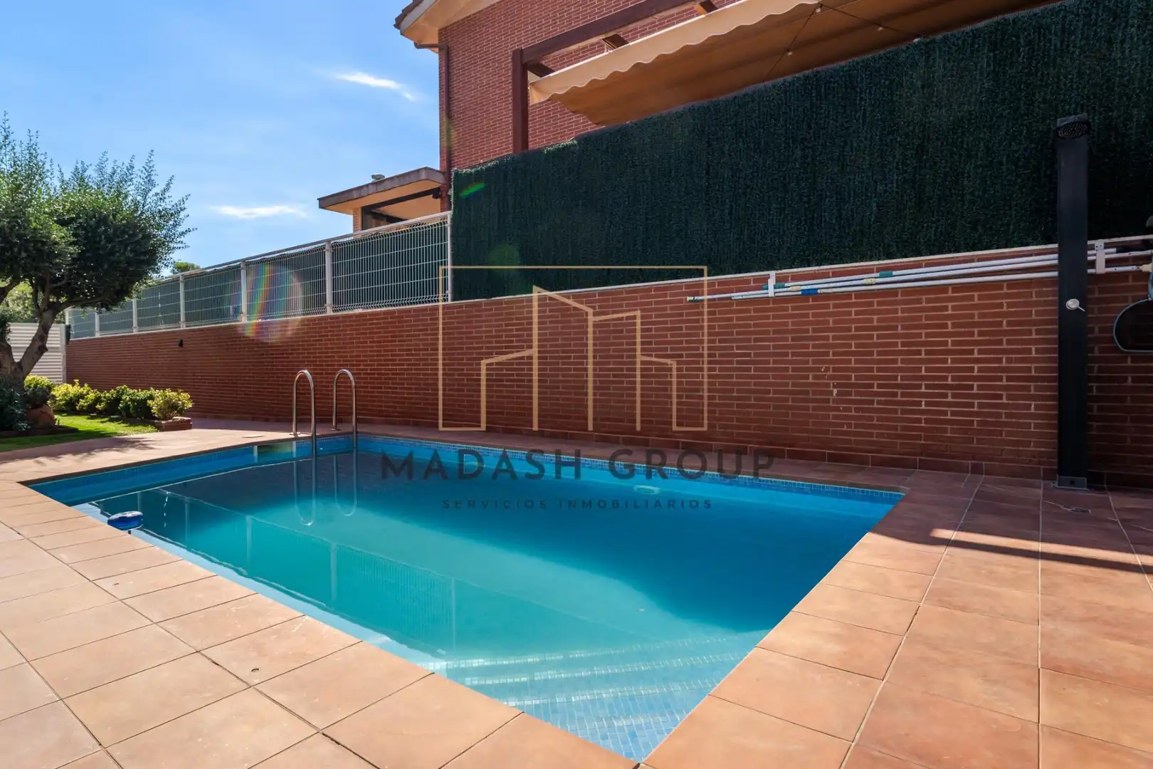 Casa aparellada amb piscina en venda a Carrer PRESIDENT MACIA, imagen 45