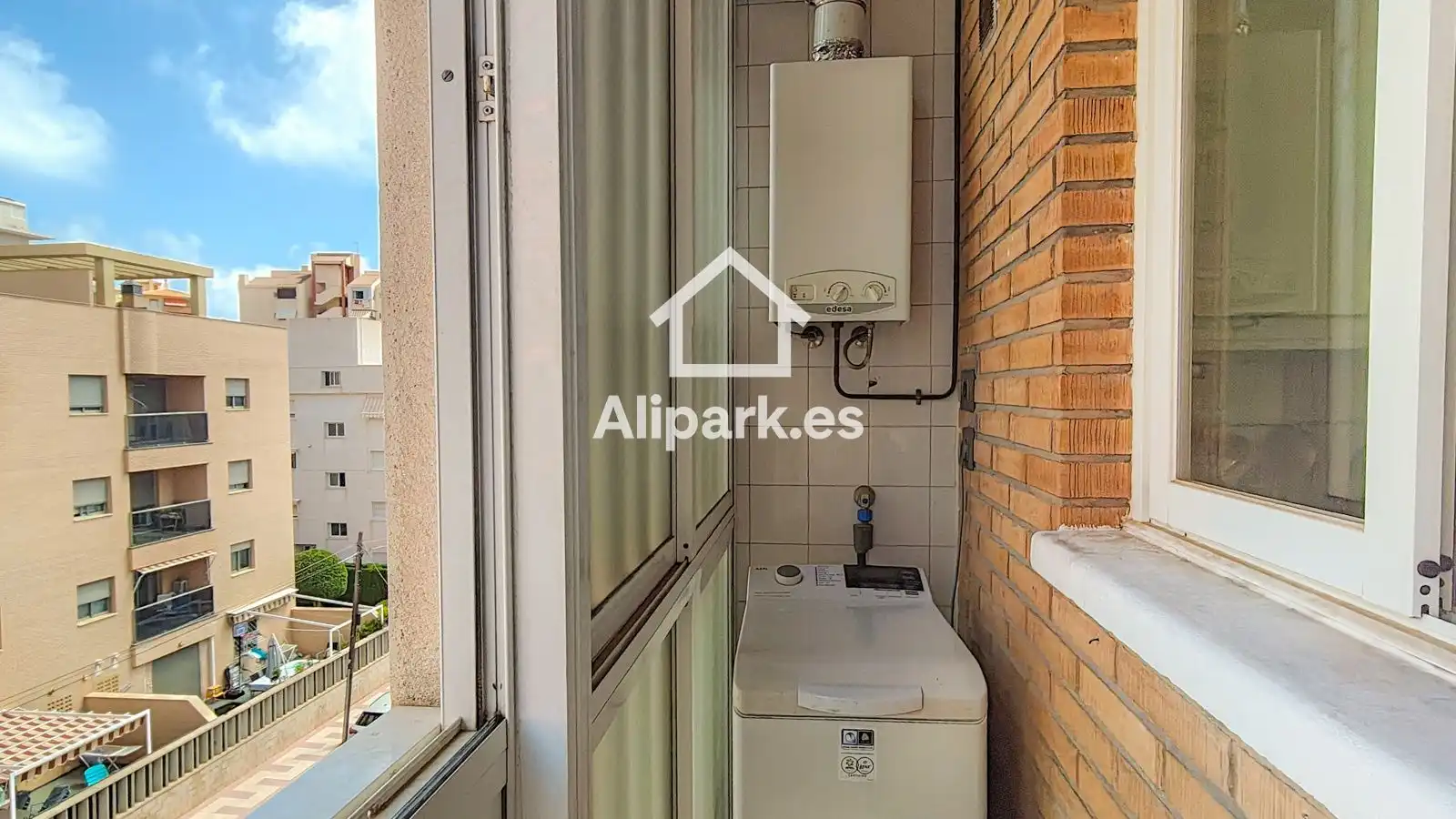 Außenansicht von Wohnung zum Verkauf in El Campello mit Terrasse, Schwimmbad und Gemeinschaftspool