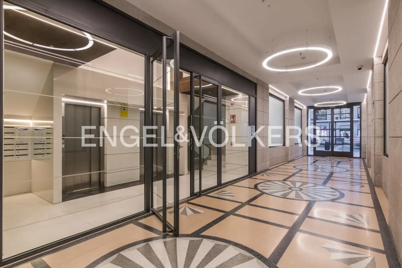 Flat for rent in Madrid  with Air Conditioner, Heating and Swimming Pool