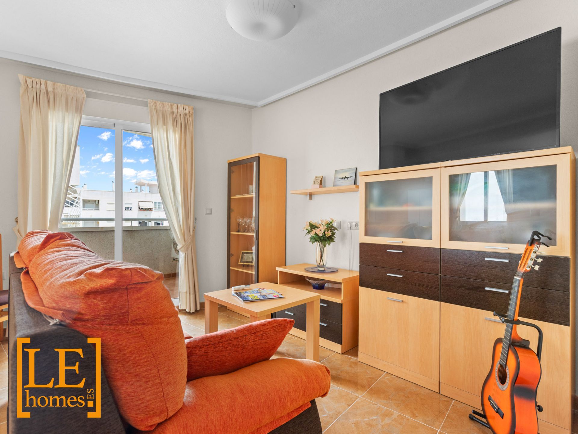 Living room of Apartment for sale in Torrevieja  with Air Conditioner, Furnished and Balcony