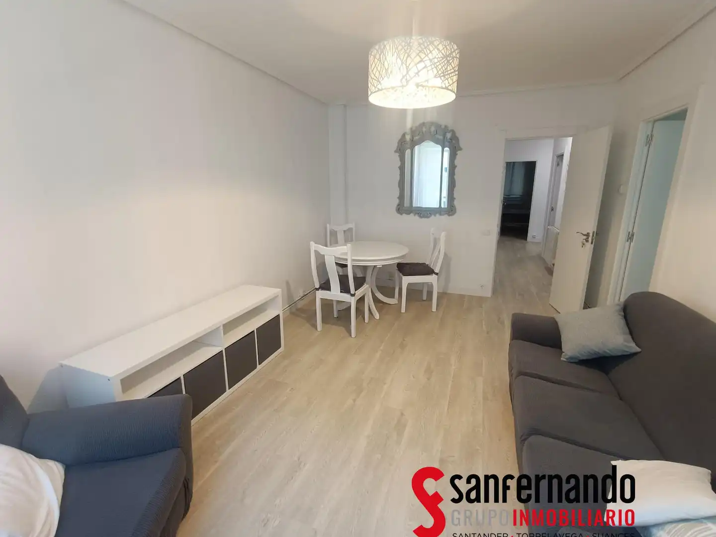 Schlafzimmer von Wohnung zur Miete in Santander mit Heizung und Möbliert