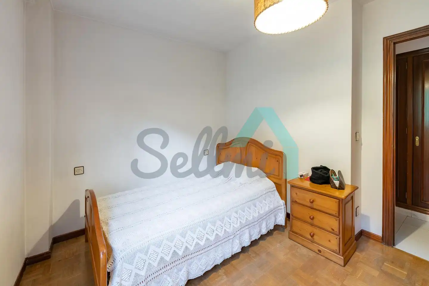 Schlafzimmer von Wohnung zum Verkauf in Lena mit Heizung, Parkett und Terrasse