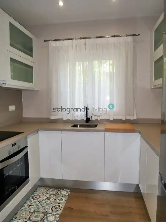 Cocina de Apartamento de alquiler en Sotogrande con Calefacción, Terraza y Amueblado