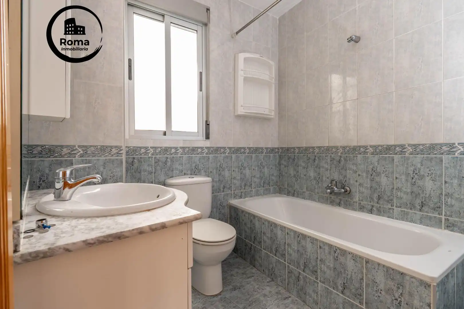 Bany de Casa o xalet en venda en Guadix