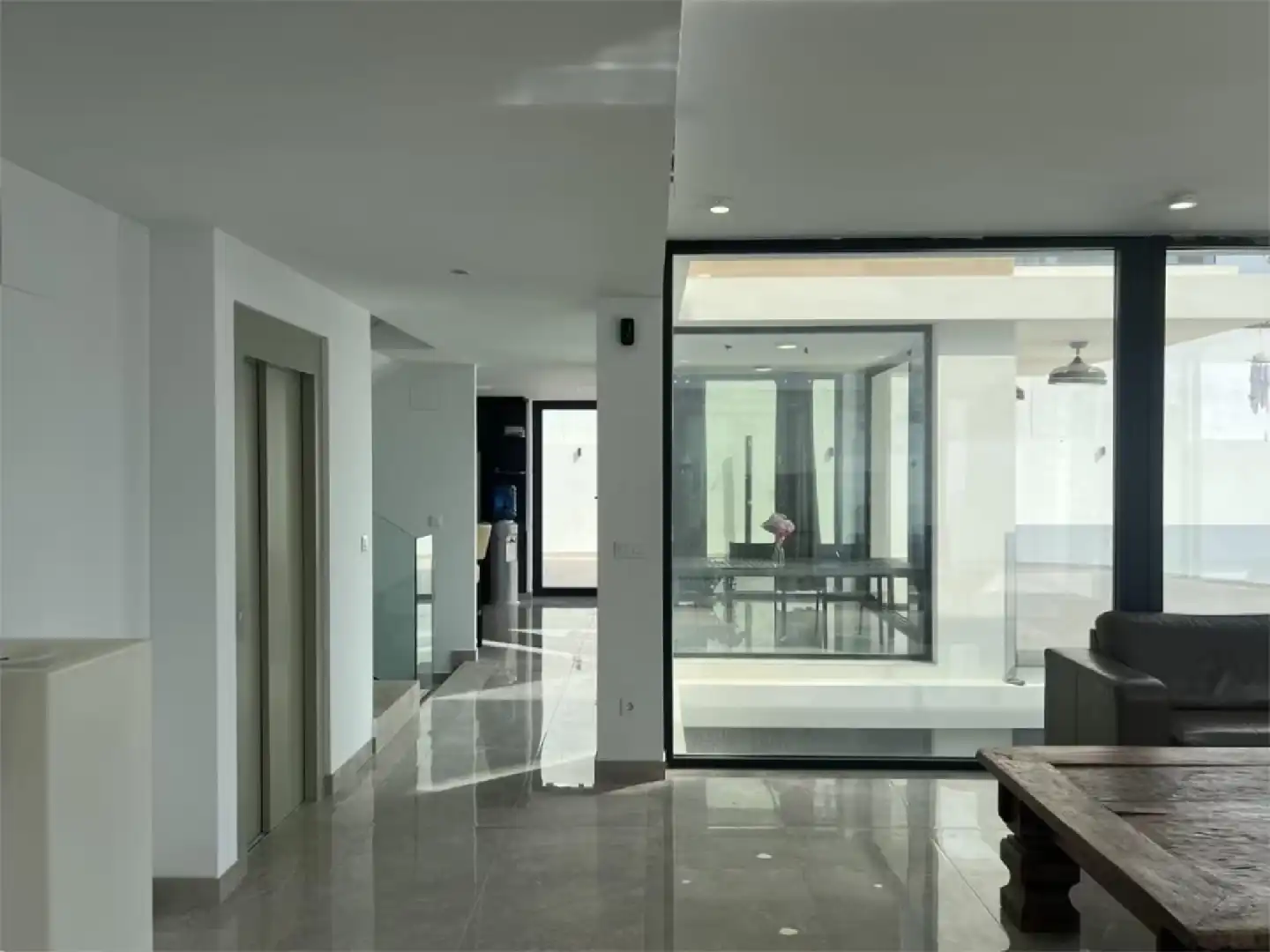 Villa con piscina in vendita a Golf Bahía, imagen 22