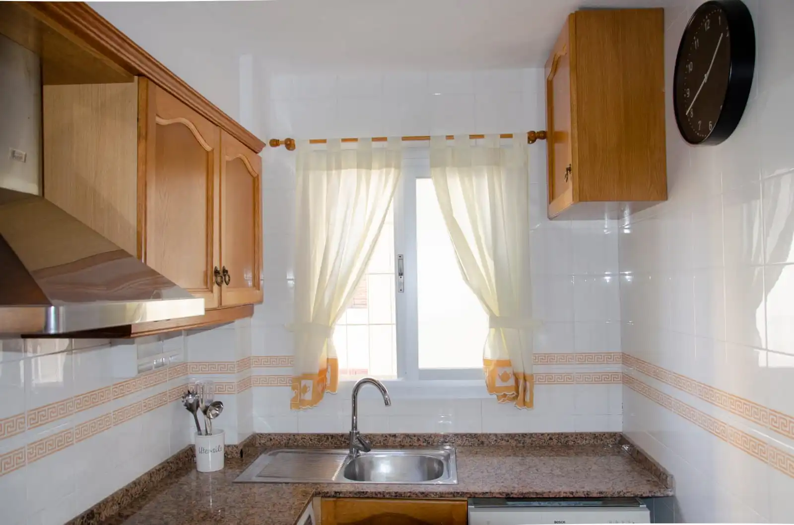 Küche von Wohnung zur Miete in La Pobla de Farnals mit Klimaanlage, Terrasse und Möbliert