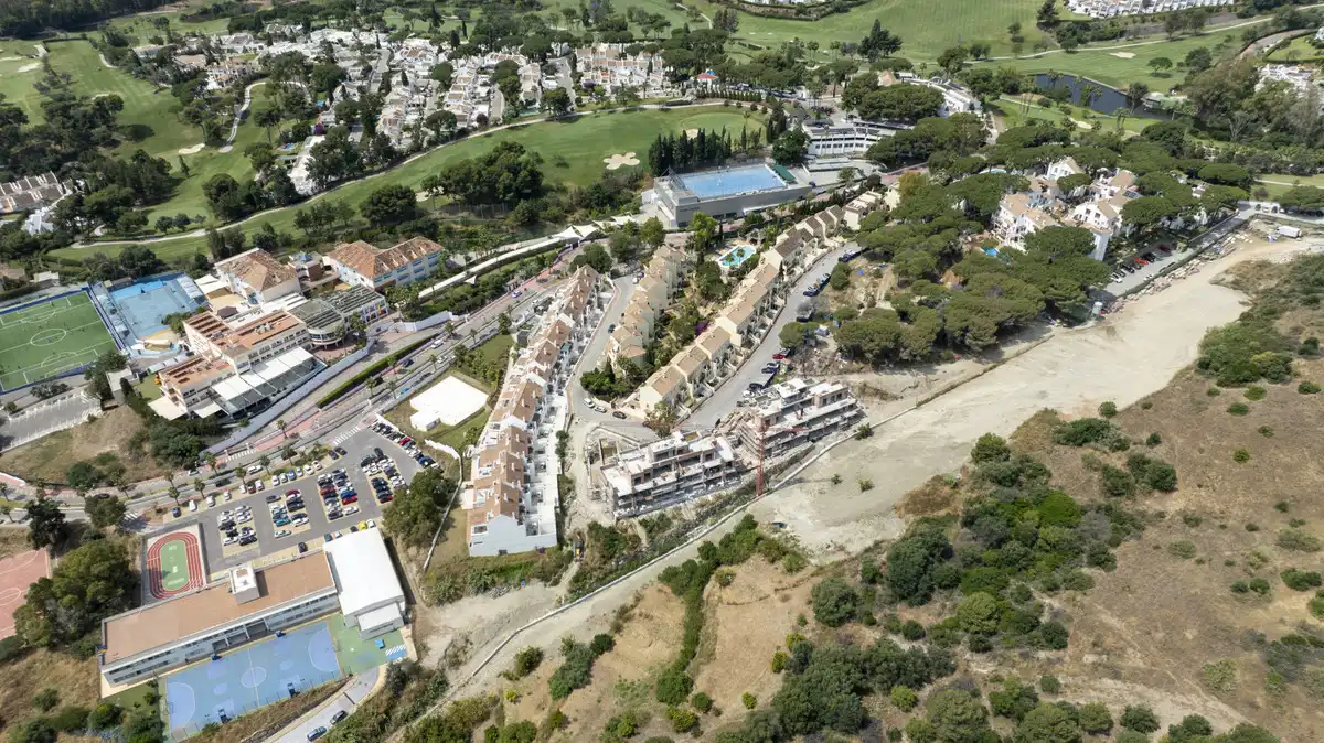 Vista exterior de Planta baja en venta en Marbella con Aire acondicionado, Jardín privado y Terraza