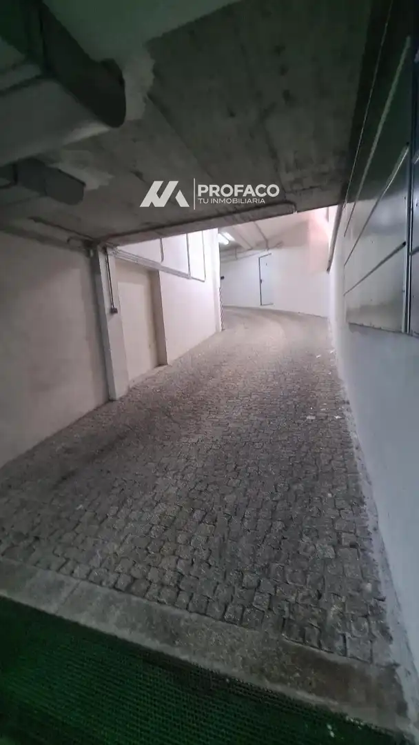 Aparcament amb ascensor en venda a Curros Enriquez, imagen 3