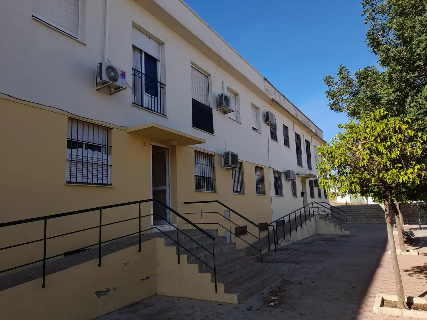 Vista exterior de Piso en venta en Marchena